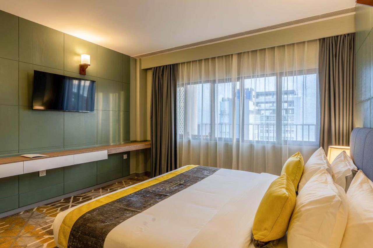 Manhattan Business Hotel, Мале Экстерьер фото