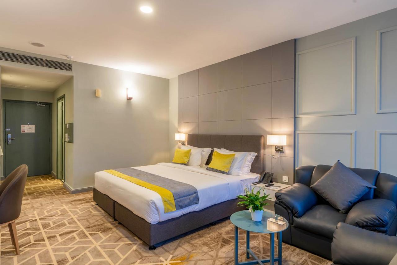 Manhattan Business Hotel, Мале Экстерьер фото
