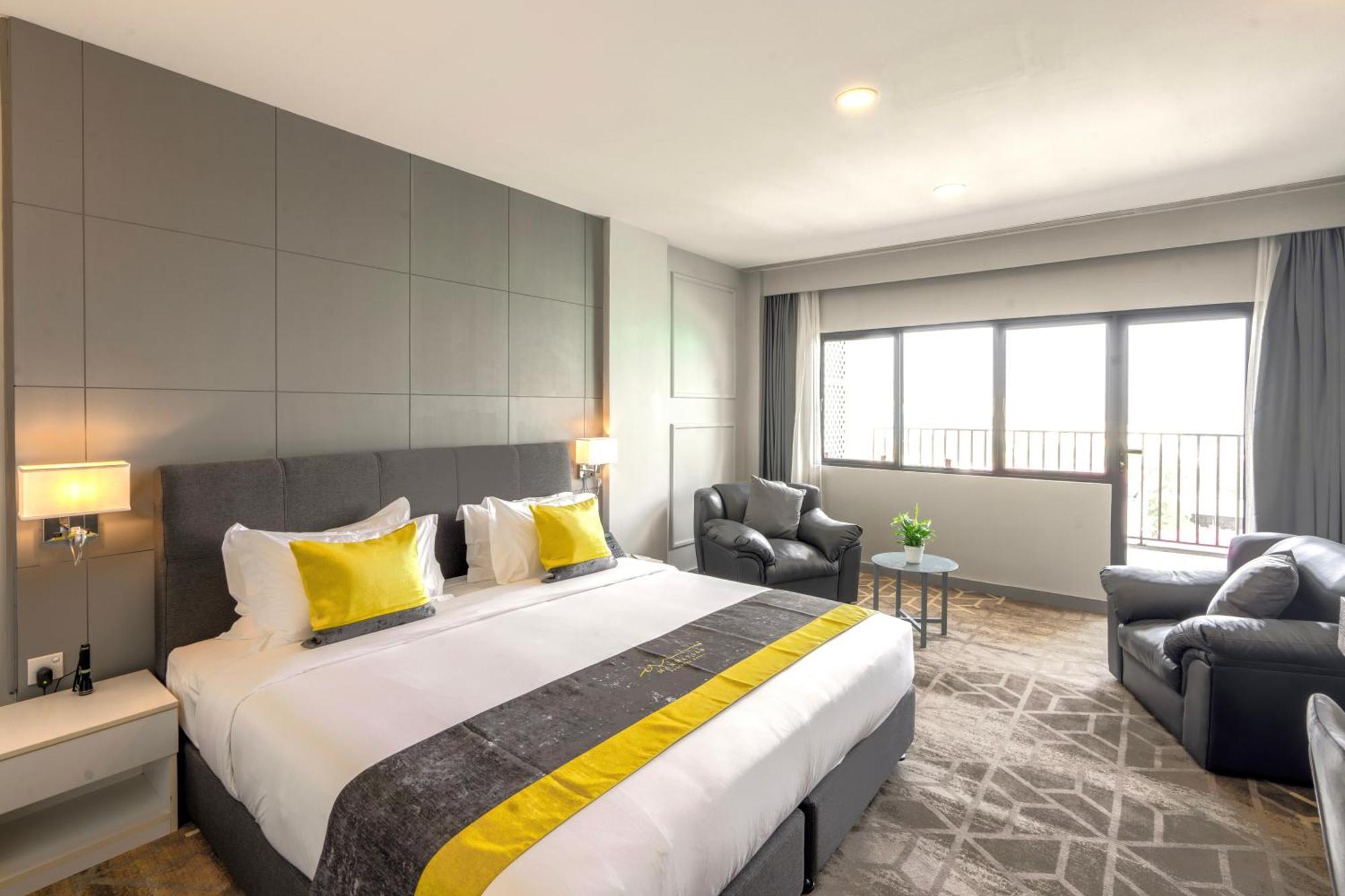Manhattan Business Hotel, Мале Экстерьер фото